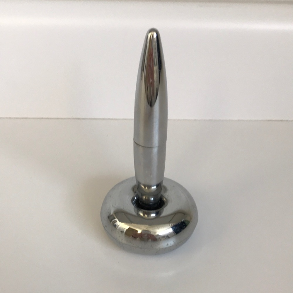 Silver Magnetic Floating Pen